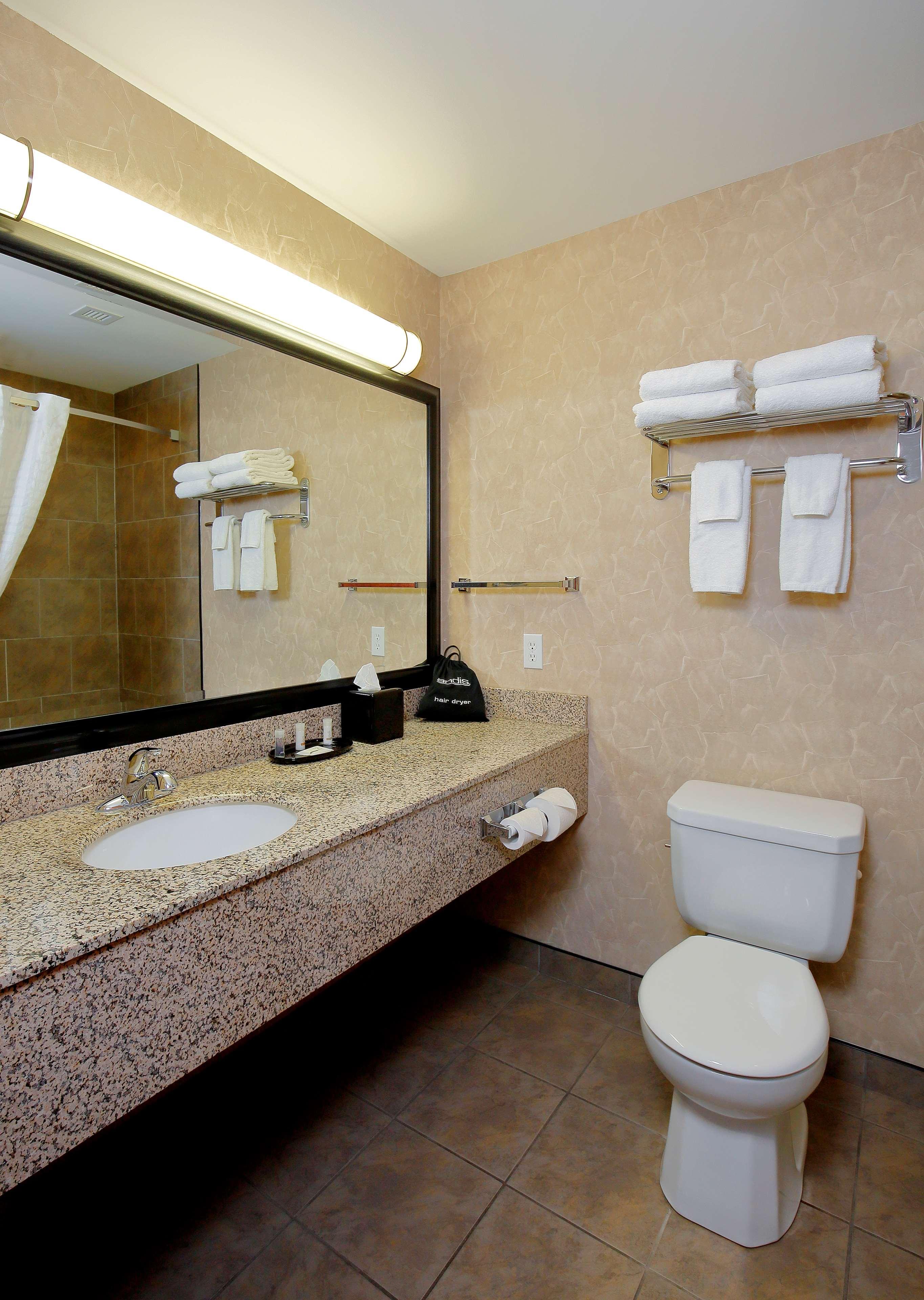 Best Western Blairmore Saskatoon Buitenkant foto