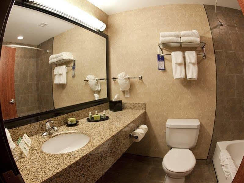Best Western Blairmore Saskatoon Buitenkant foto