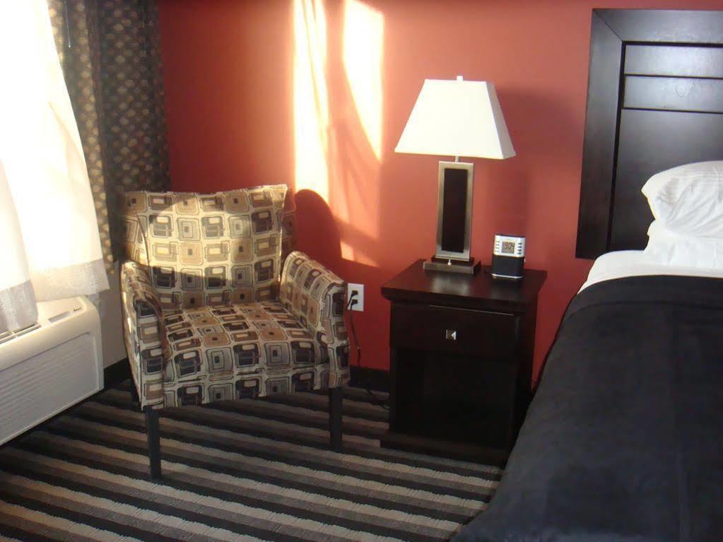 Best Western Blairmore Saskatoon Buitenkant foto