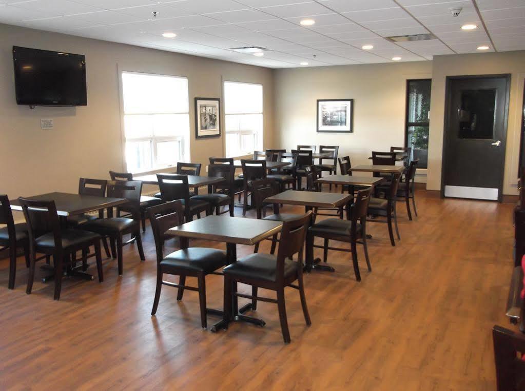 Best Western Blairmore Saskatoon Buitenkant foto